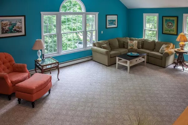 North Andover, MA 01845,530 Foster St