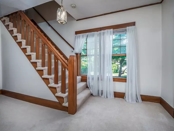 Lowell, MA 01851,67 Victoria St