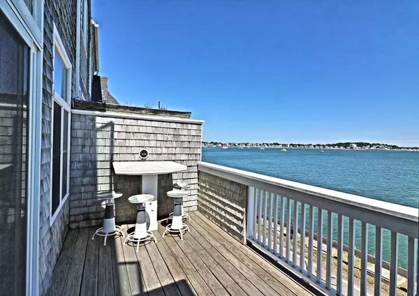 Hull, MA 02045,12 Marina Dr. #12