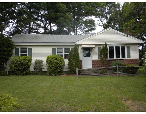 11 Stanson Dr, North Attleboro, MA 02760