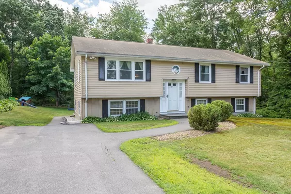 17 Alta Ave, Dracut, MA 01826