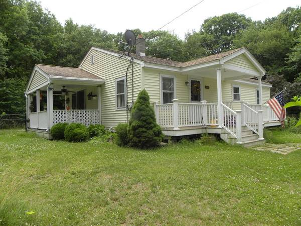 42 Daniels Rd, Charlton, MA 01507