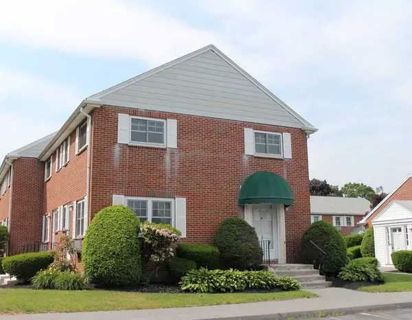 28 Emerson Gardens #28, Lexington, MA 02420