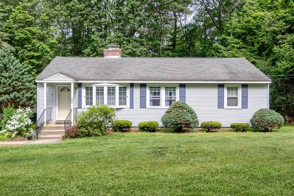 390 Malden St, Holden, MA 01520