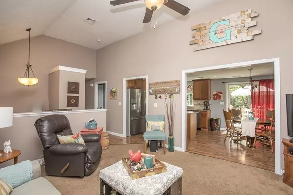 Taunton, MA 02780,48 Shetland Rd