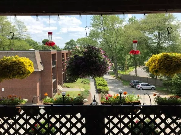 275 Lake St #6, Weymouth, MA 02189