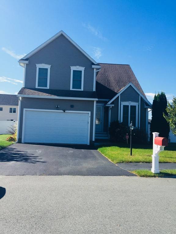 7 Amalfi Rd, Methuen, MA 01844