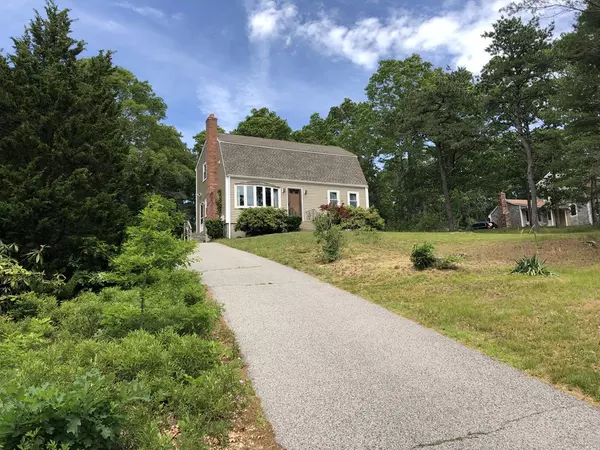 16 Tall Pines Rd, Plymouth, MA 02360