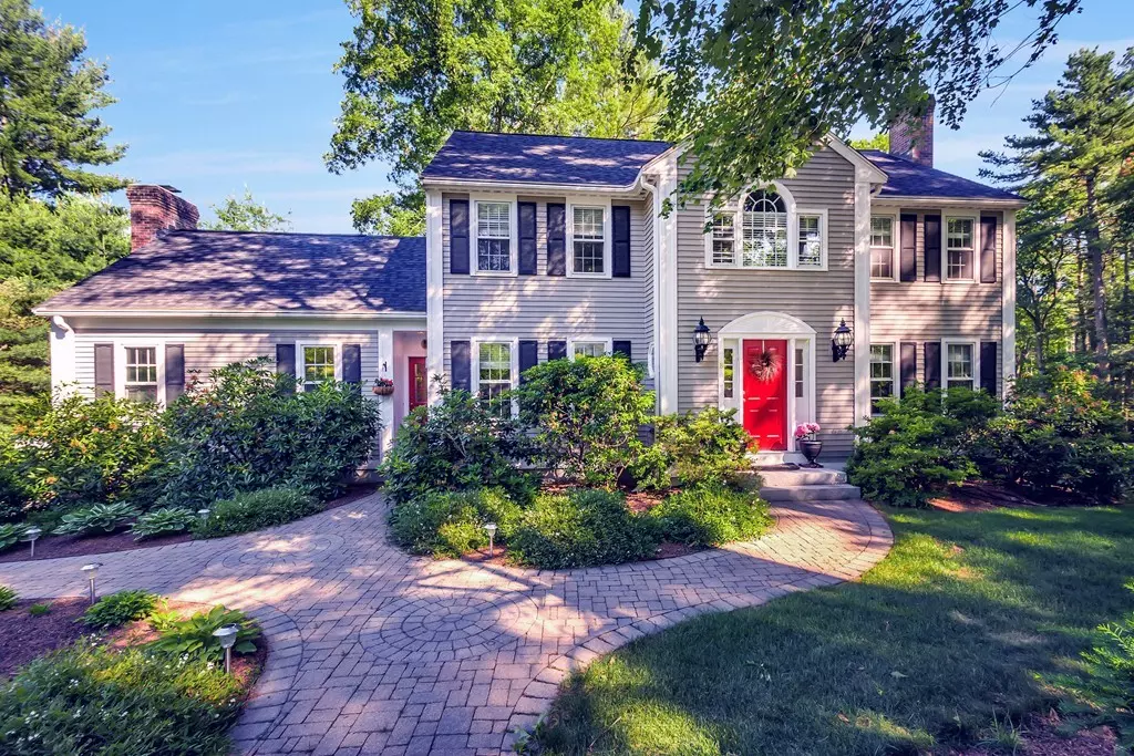 Acton, MA 01720,8 Huckleberry Lane