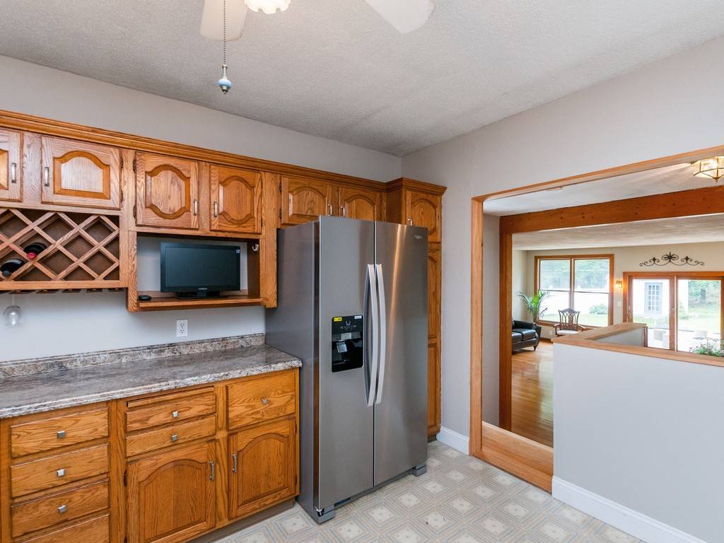 Mansfield, MA 02048,7 Otis St