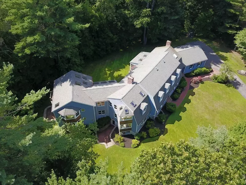 23 Dover Farm Road, Medfield, MA 02052