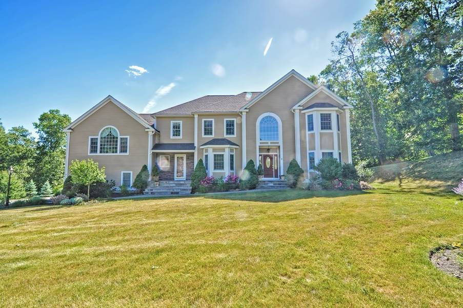 5 Chaplin Hill Rd, Georgetown, MA 01833