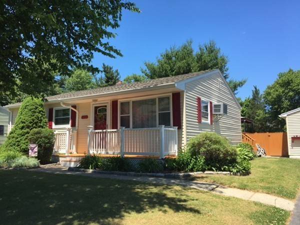 959 Peckham Rd, New Bedford, MA 02745