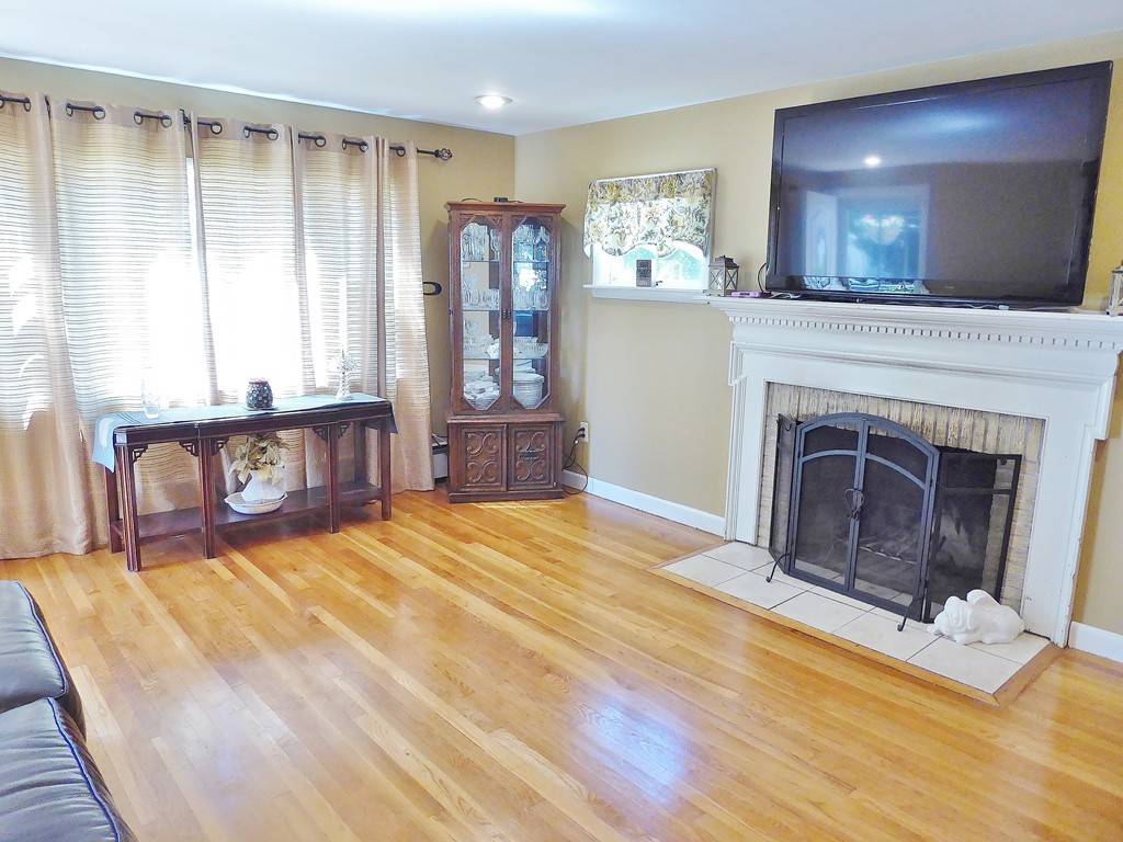 Peabody, MA 01960,25 Kosciusko Street