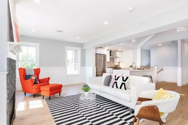 Somerville, MA 02143,20 Carlton St #3