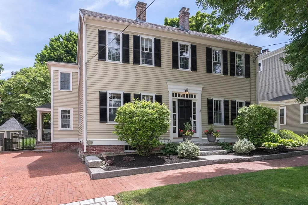 Newburyport, MA 01950,3 Broad Street