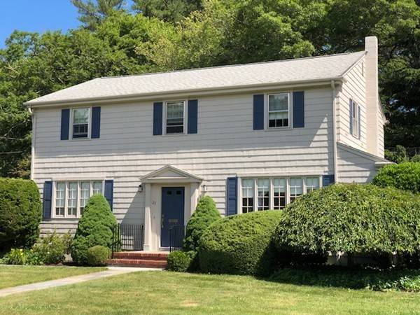 27 Ricketson St, Dartmouth, MA 02747