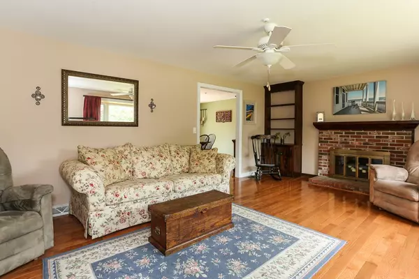 Yarmouth, MA 02664,17 Captain Simmons Rd