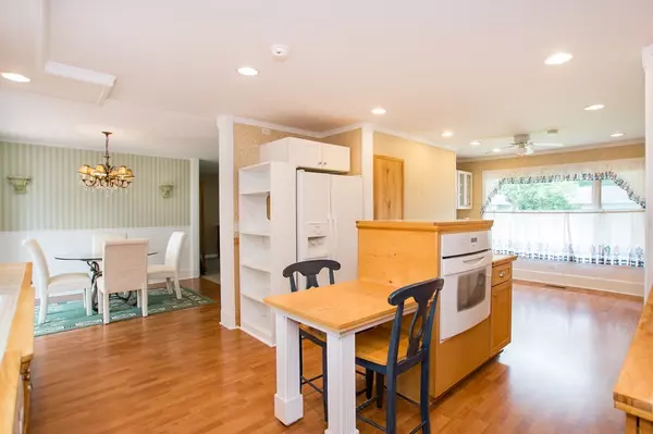 Methuen, MA 01844,695 Jackson St