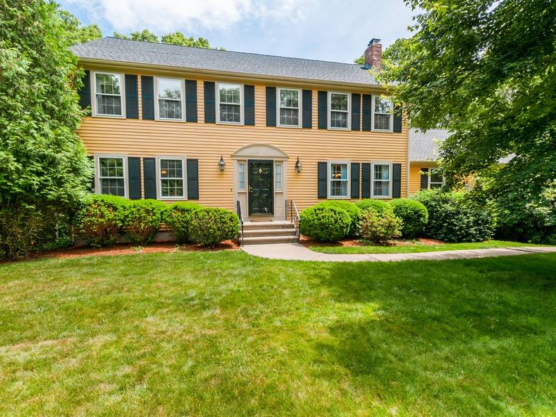 55 Heather Ln, Wrentham, MA 02093