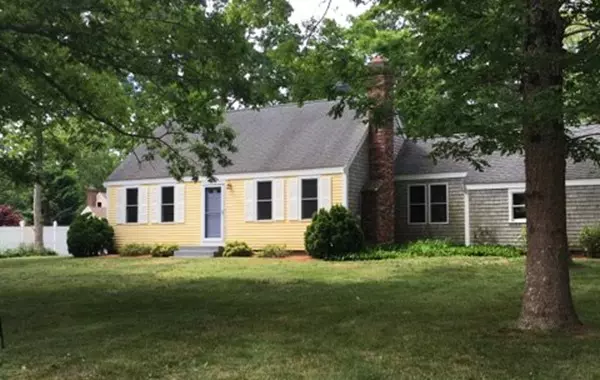 9 Friendly Rd, Sandwich, MA 02644