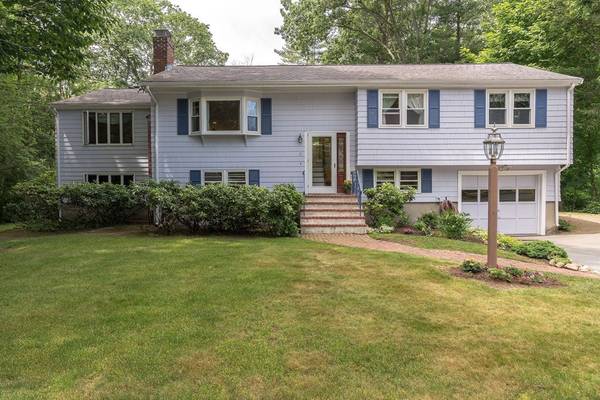 6 William St, Bedford, MA 01730