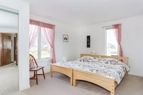 Falmouth, MA 02540,19 Boyer Rd #B