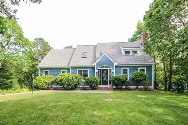 23 Old County Rd, Falmouth, MA 02556