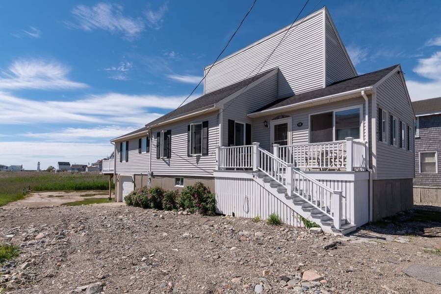 18 Rebecca Rd, Scituate, MA 02066