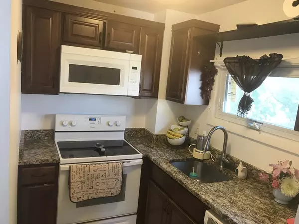 Lynn, MA 01902,56 Hanover St