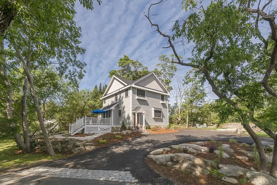 3 Cabot Ln, Gloucester, MA 01930