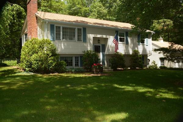 154 Forest St, Franklin, MA 02038