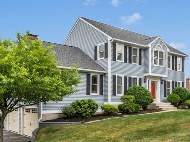 27 Wachusett Cir, Shrewsbury, MA 01545