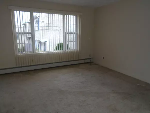 Fall River, MA 02720,150 Terri Marie Way #19