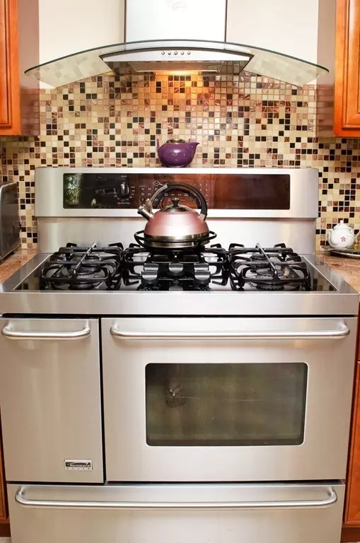 Peabody, MA 01960,14 Butternut Ave