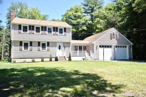 63 Hillside Cir, Hanover, MA 02339