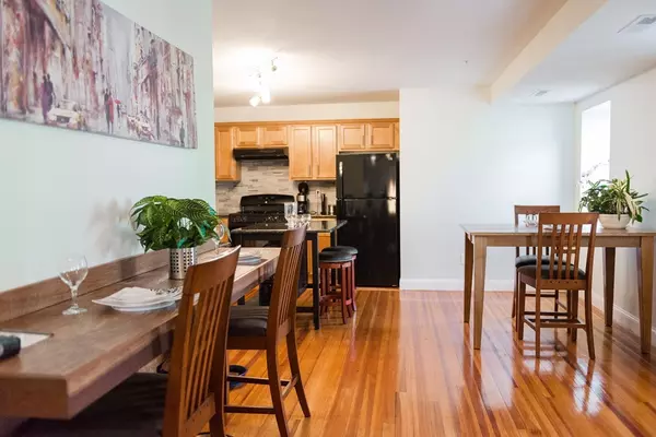Lowell, MA 01852,200 Rogers St #10