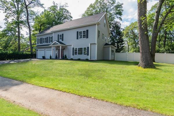 16 Braemore Rd, Natick, MA 01760