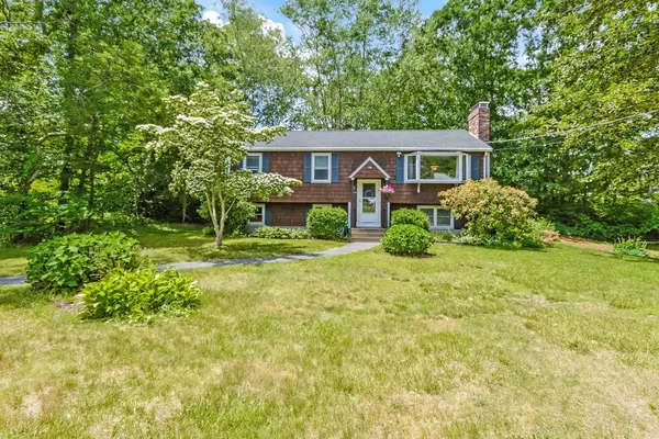 Plymouth, MA 02360,49 White Oak Dr