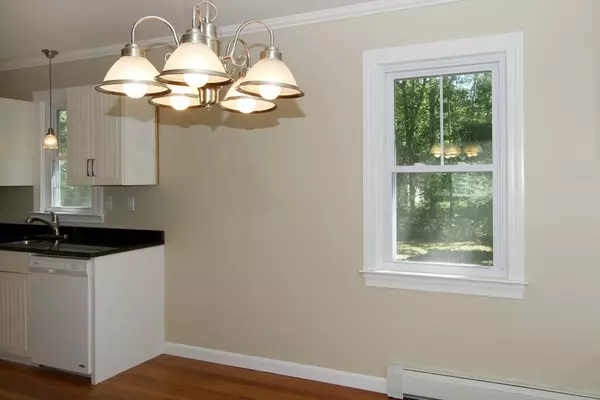 Falmouth, MA 02536,33 Highview Dr