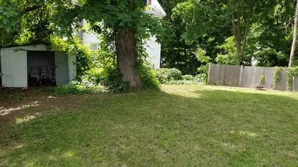 Fitchburg, MA 01420,245 Rollstone St