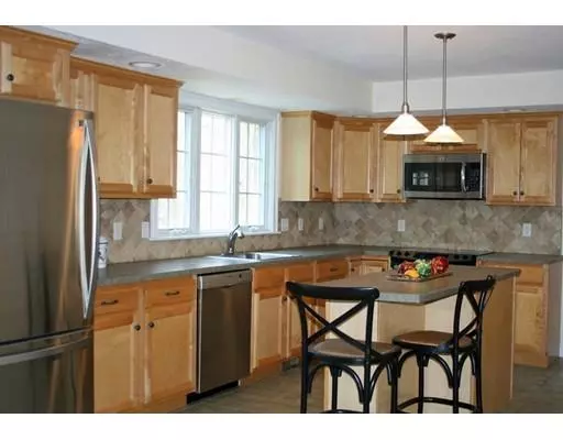 Lakeville, MA 02347,1 Hidden Ridge