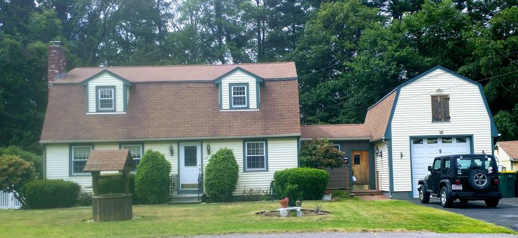 10 Woodland Dr, Hudson, MA 01749