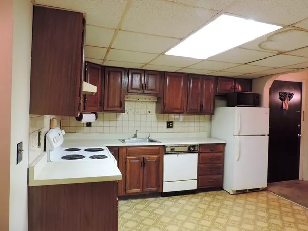 Milford, MA 01757,18 Shadowbrook Ln #19