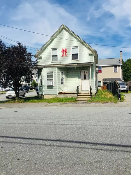 112 Quebec St, Lowell, MA 01852