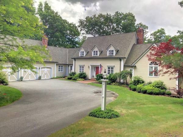 71 Porter Rd, Boxford, MA 01921