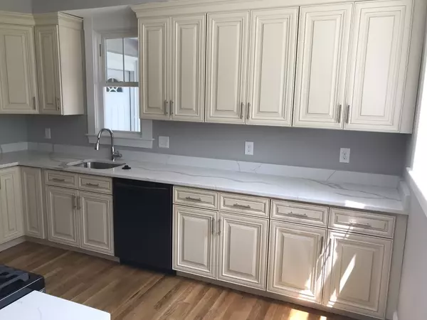 Walpole, MA 02032,101 Union St