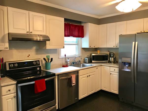 179 Pleasant Valley St #E, Methuen, MA 01844