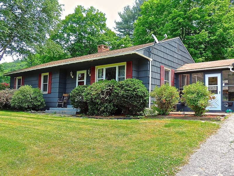 19 Chapin #A, Bernardston, MA 01337