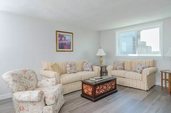 Weymouth, MA 02191,64 Broad Reach #410